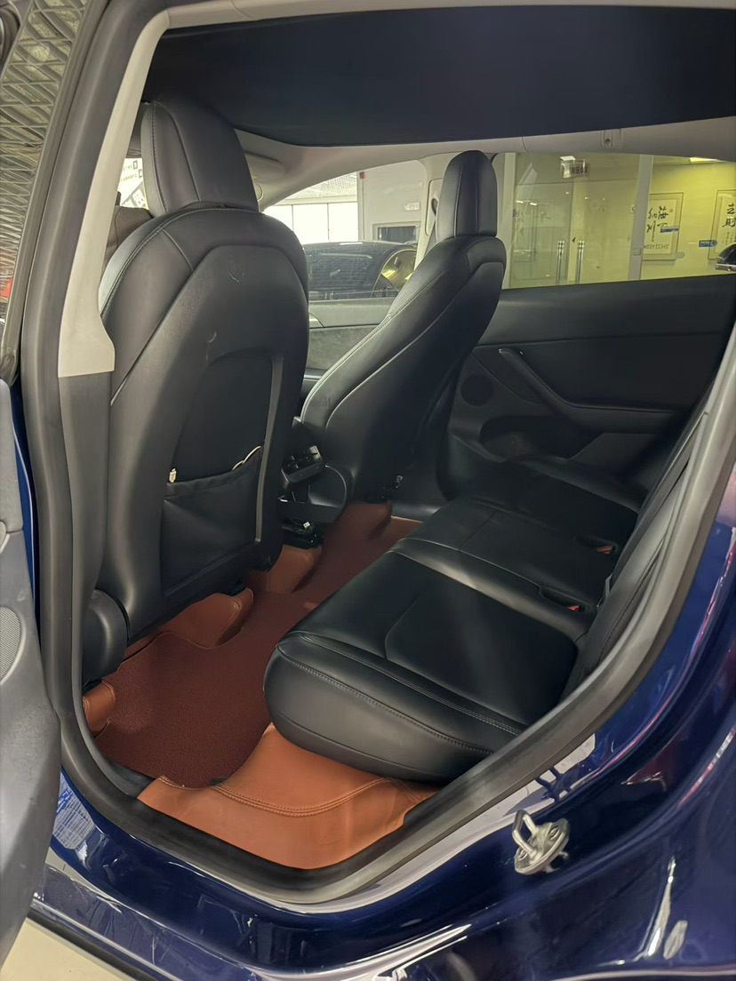 Tesla Model Y 2021 #5 Tesla Model Y 2021 car image #5