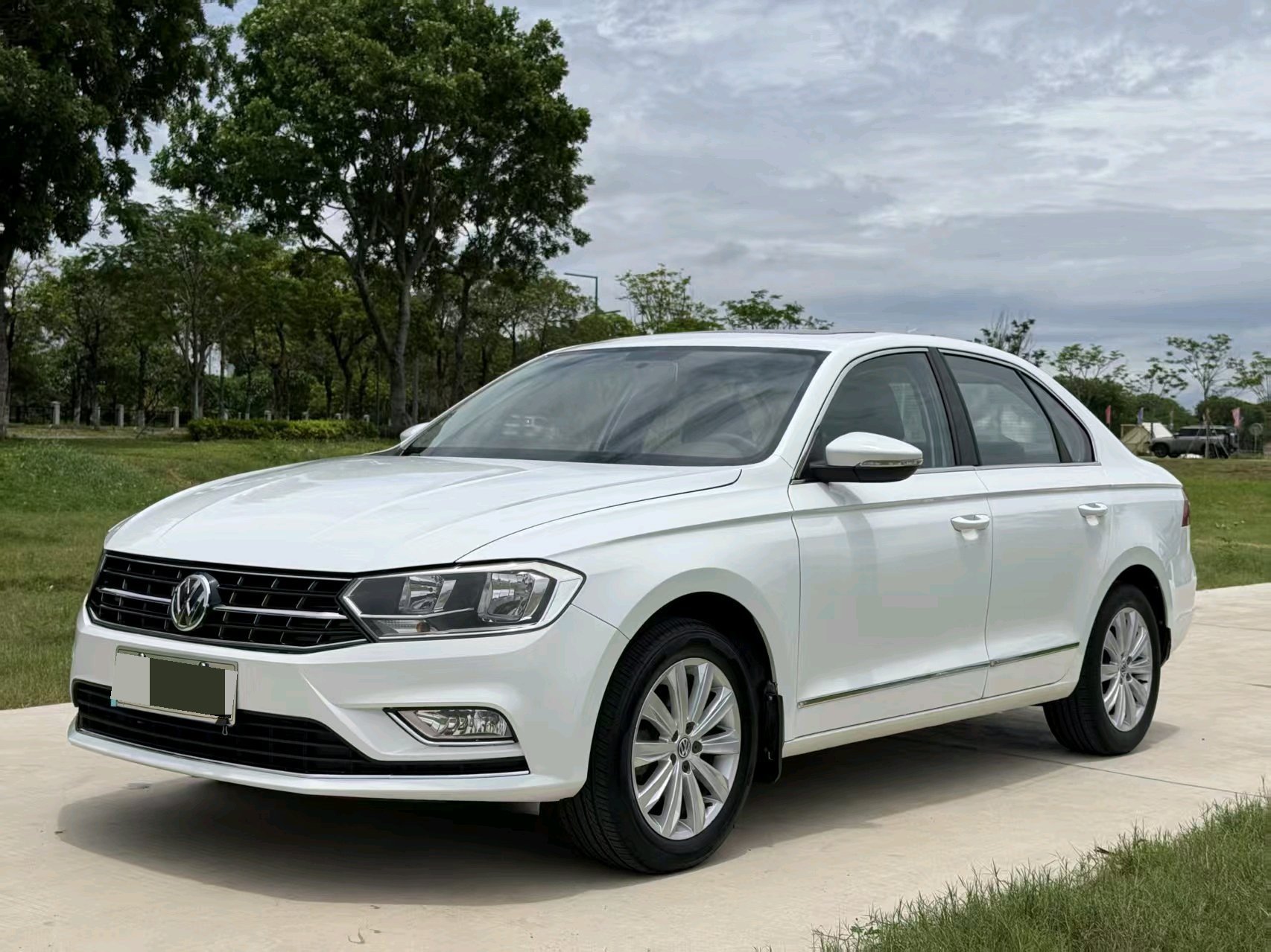 Volkswagen Bora 2018 car image 