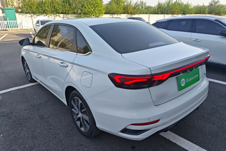 GEELY Emgrand 2023 car image #5