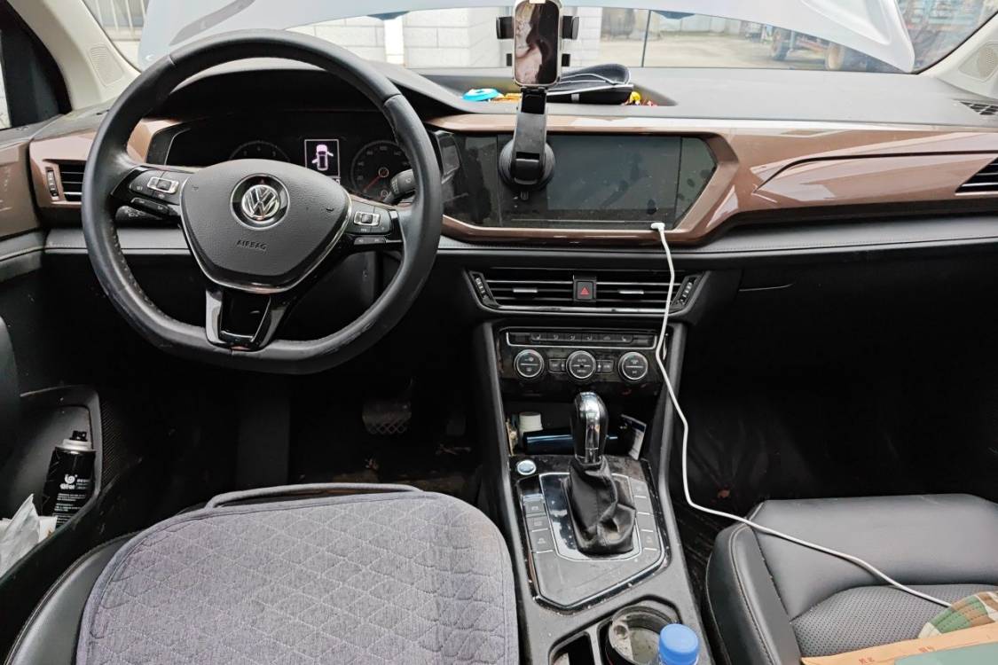 Volkswagen Tharu 2020 car image #21