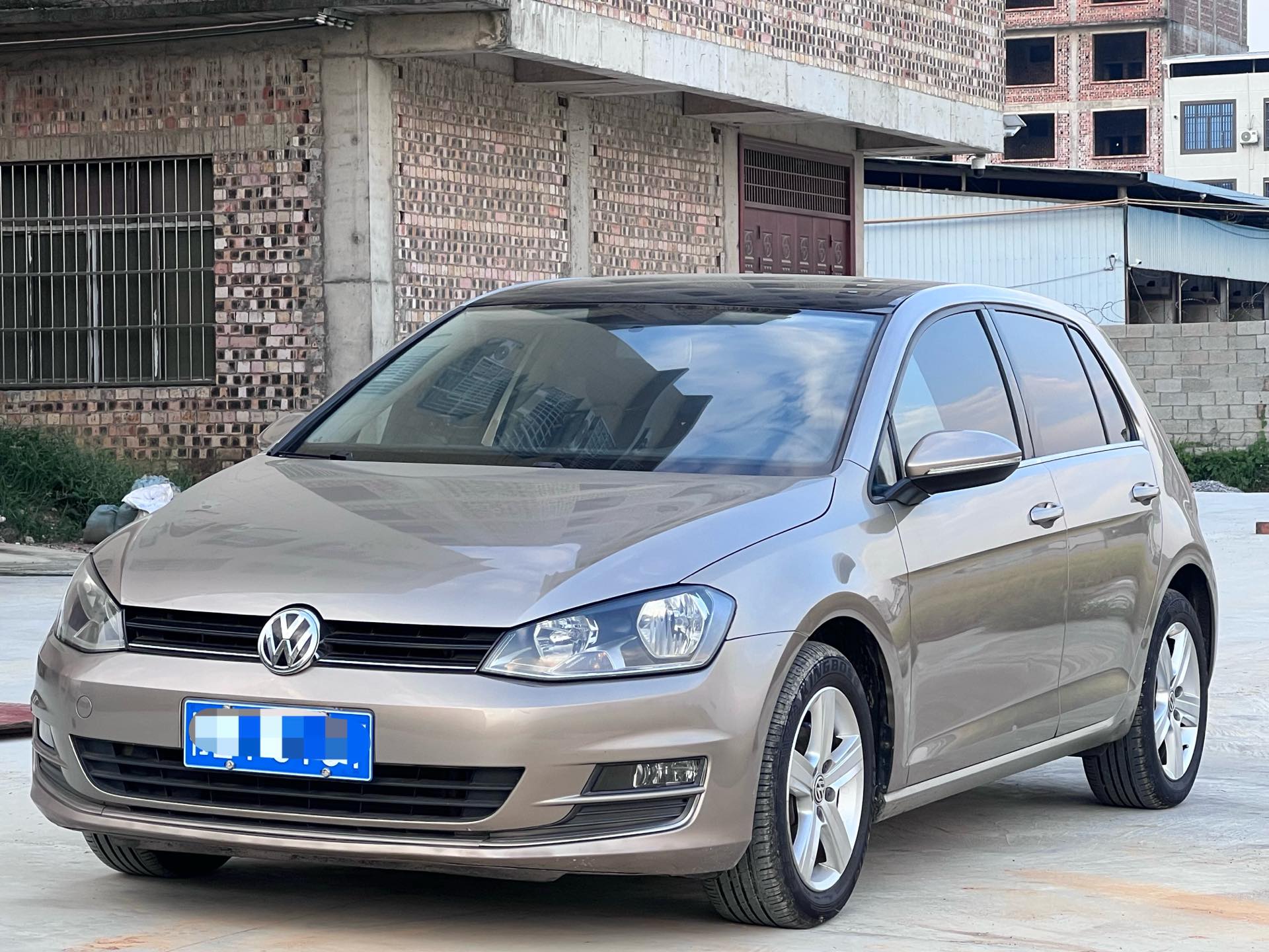 2016 2016 car image
