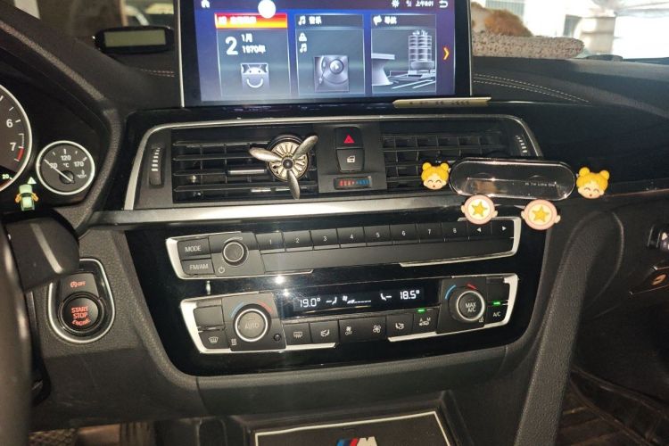 BMW 3 Series 2018 #13 BMW 3 Series 2018 car image #13