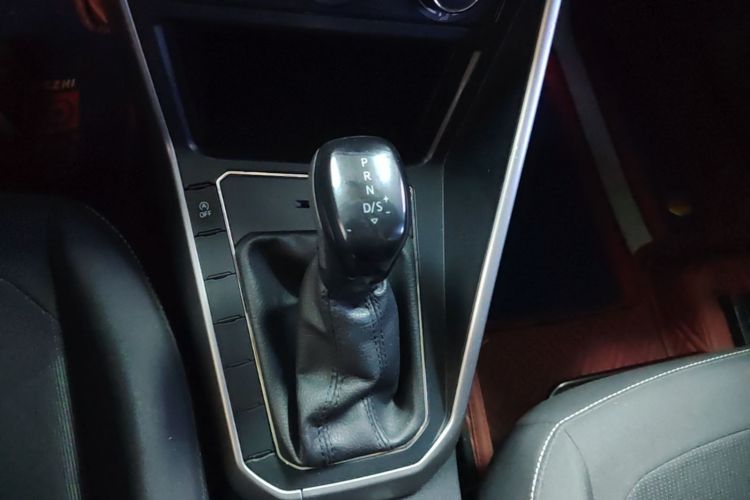 Volkswagen Polo 2020 car image #14