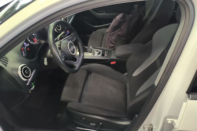 Audi A3 2018 car image #15