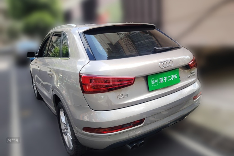 Audi Q3 2017 car image #5
