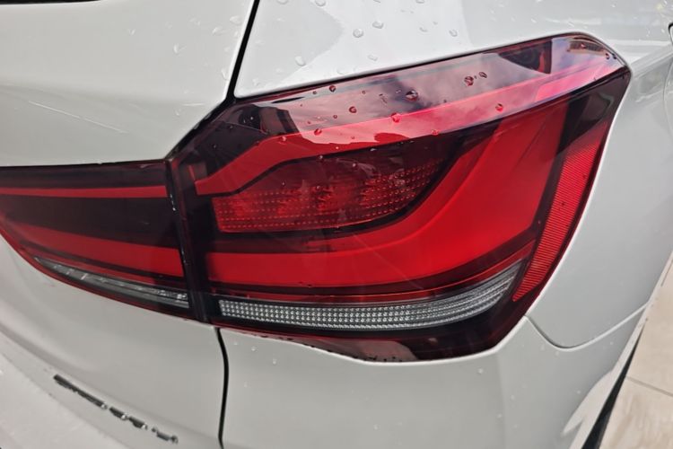 BMW X1 2022 car image #8