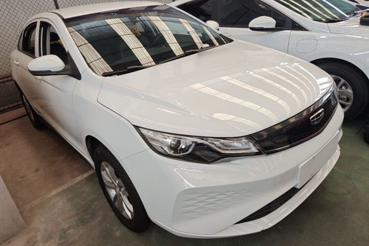 GEELY Emgrand New Energy 2023 #4 GEELY Emgrand New Energy 2023 car image #4