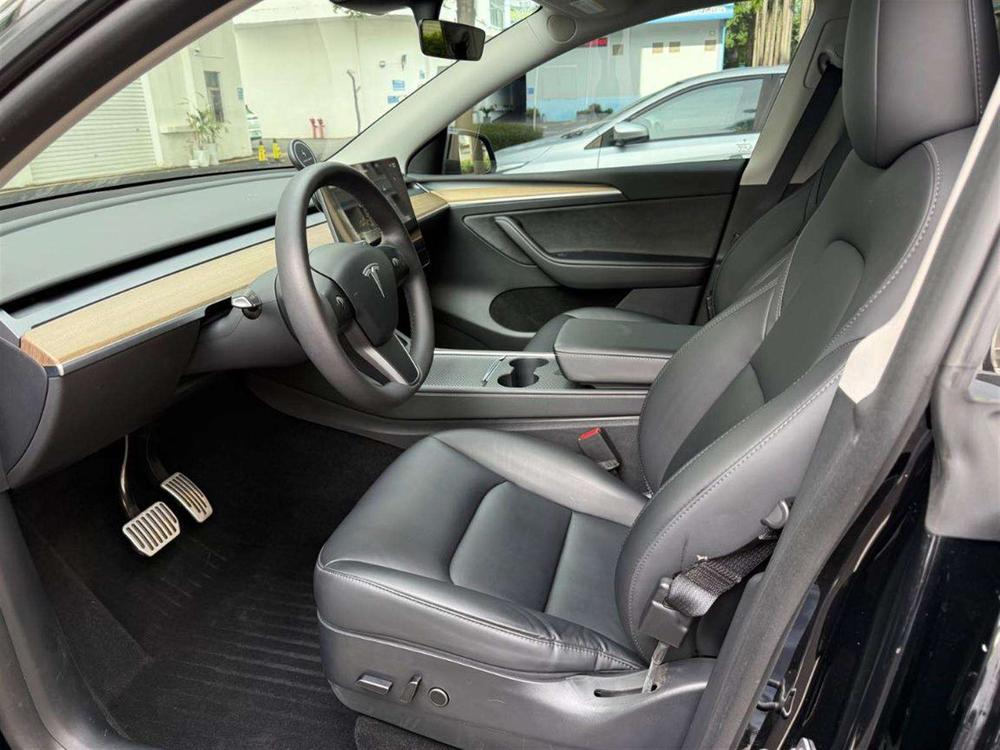 Tesla Model Y 2022 #11 Tesla Model Y 2022 car image #11