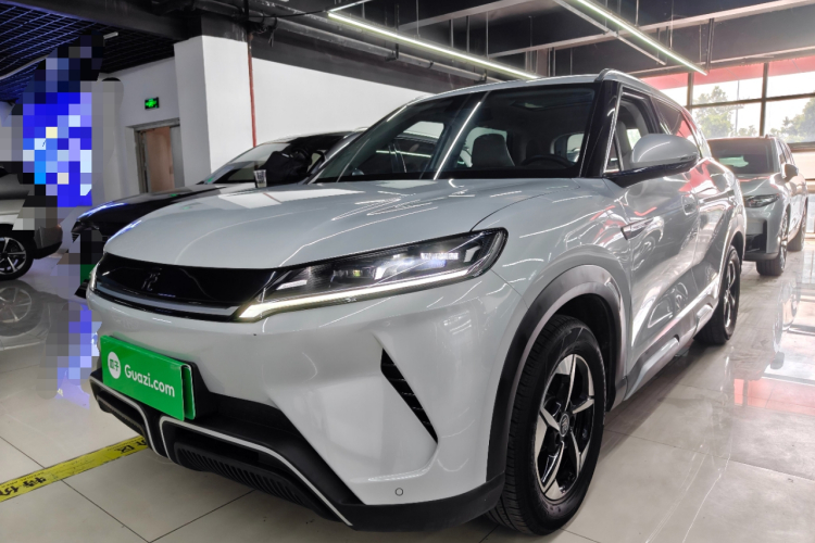 BYD YuanUP 2024 #2 BYD YuanUP 2024 car image #2