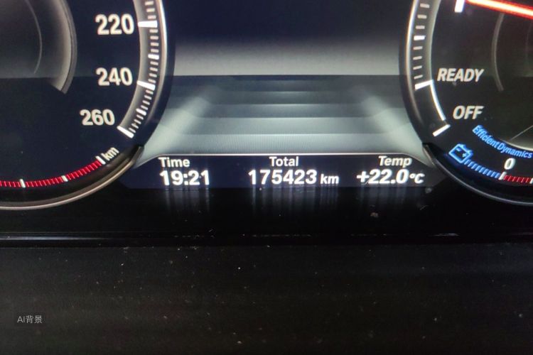 BMW 3 Series 2017 immagine di auto #14