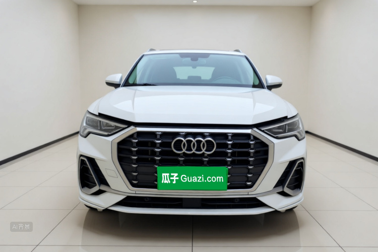 Audi Q3 2023 car image #3