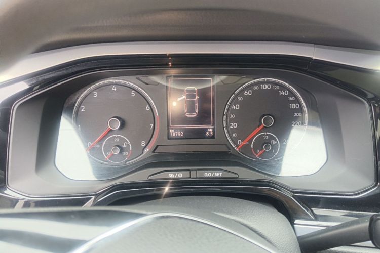 Volkswagen Polo 2021 car image #12