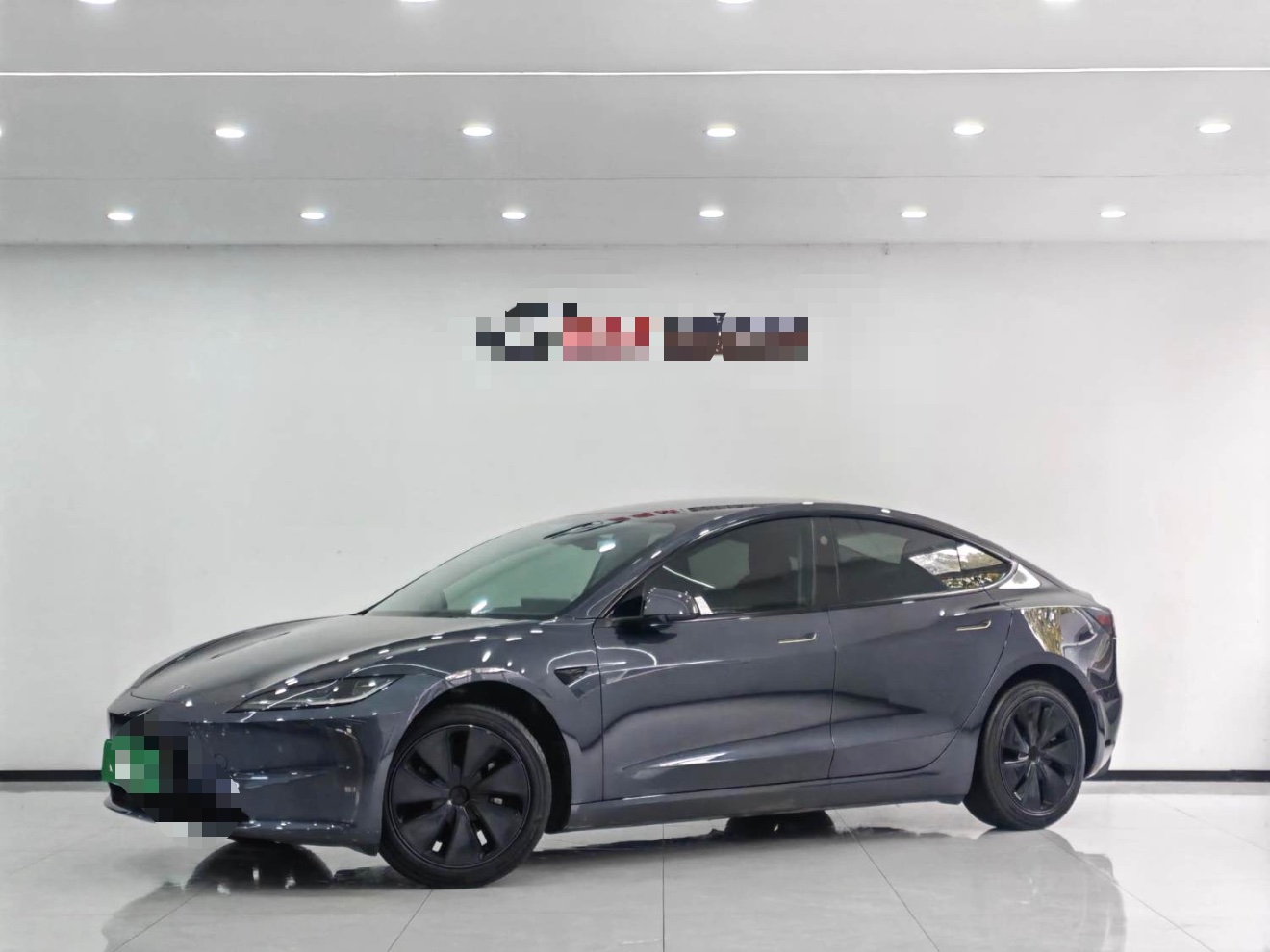 Tesla Model 3 2025 car image 