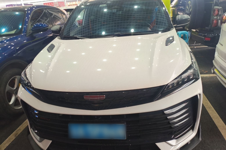 GEELY Coolray 2026 car image #3