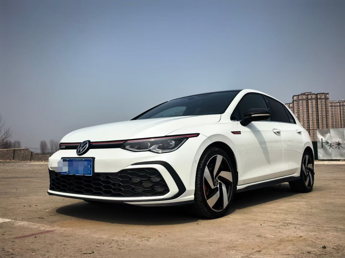 Volkswagen GolfGTI 2023 Volkswagen GolfGTI 2023 car image