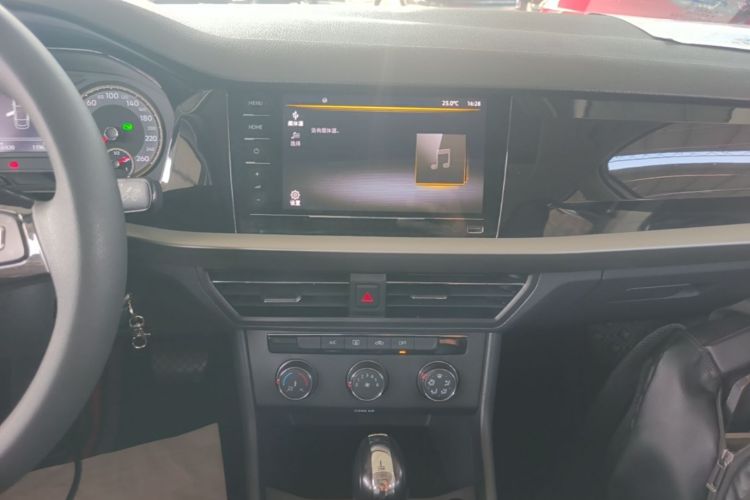 Volkswagen Lavida 2021 car image #13