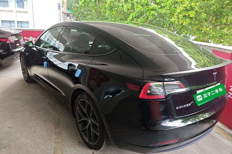 Tesla Model 3 2022 car image #5