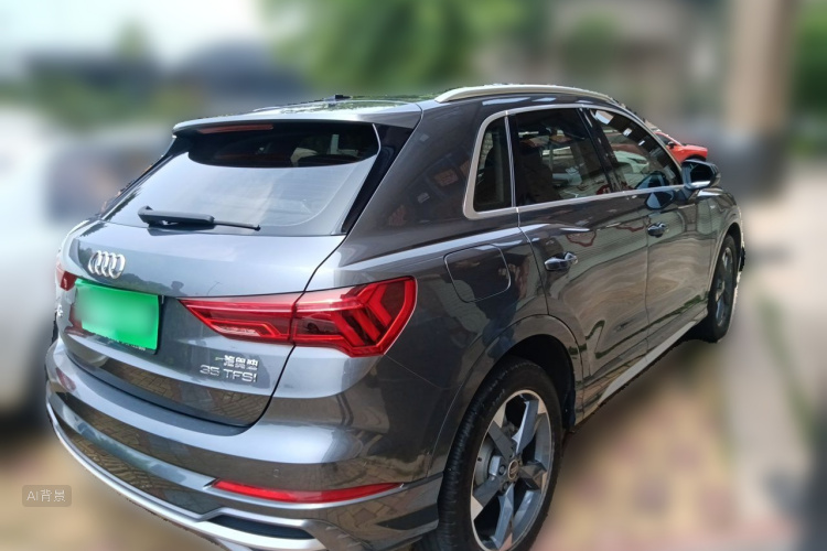 Audi Q3 2021 car image #7