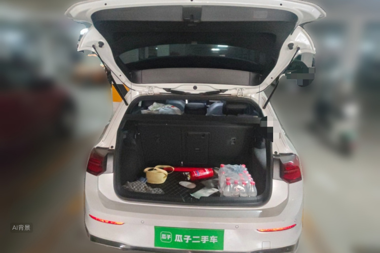 Volkswagen Golf 2023 imagen de coche #21