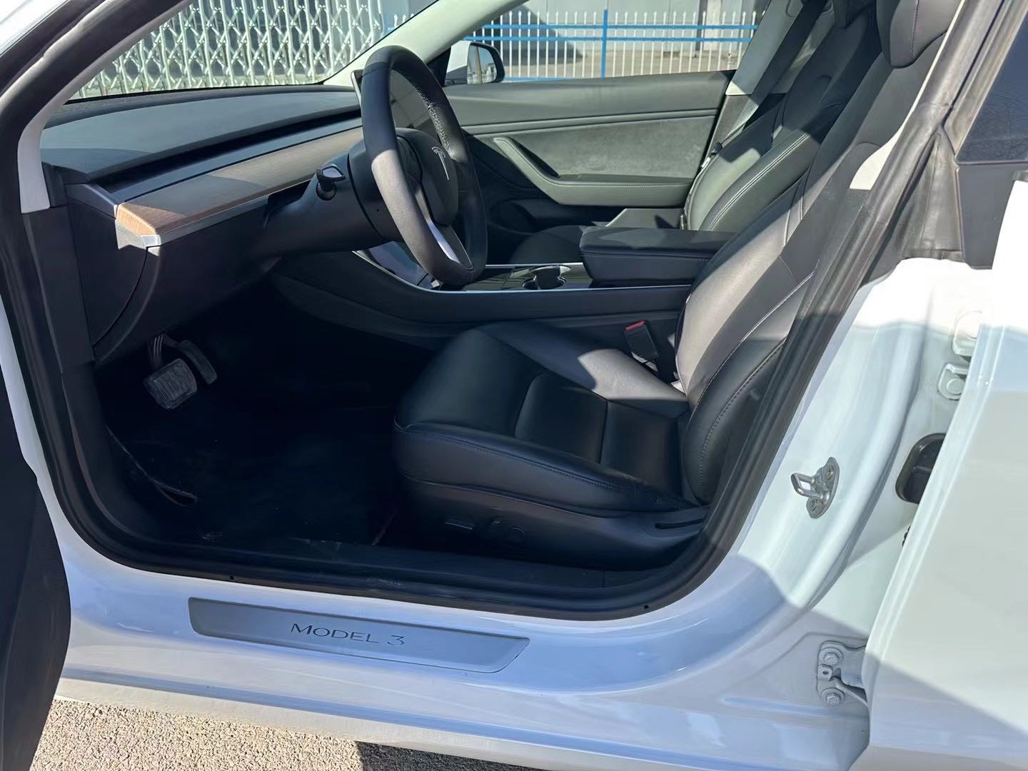 Tesla Model 3 (Imported) 2020 car image #3