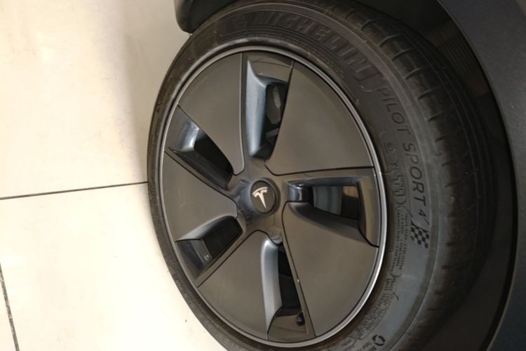 Tesla Model 3 2023 #4 Tesla Model 3 2023 car image #4