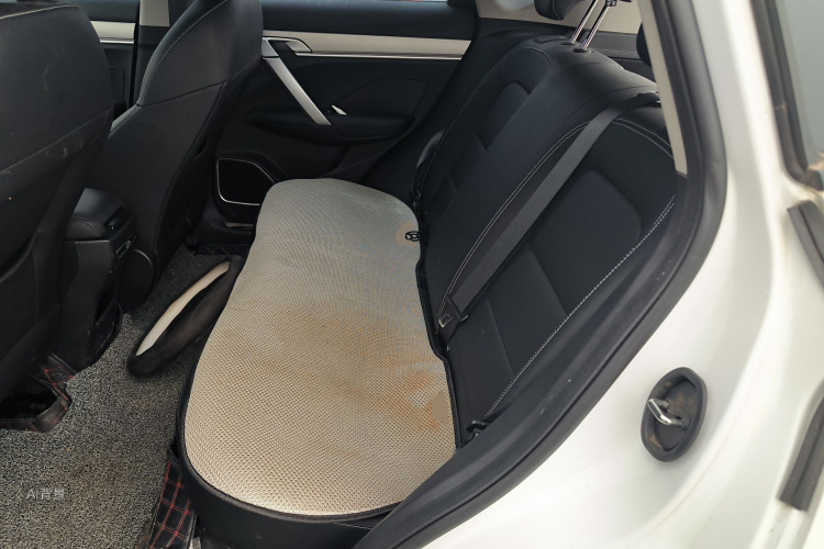 GEELY Coolray 2024 image de voiture #19