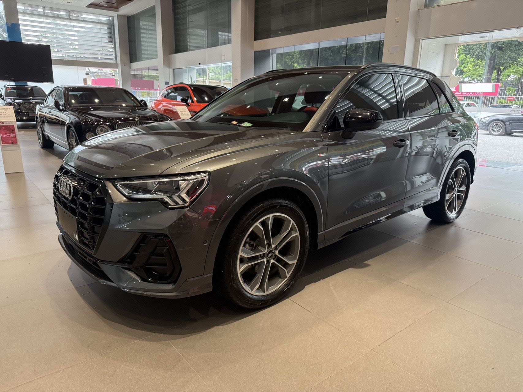 Audi Q3 2023 car image 