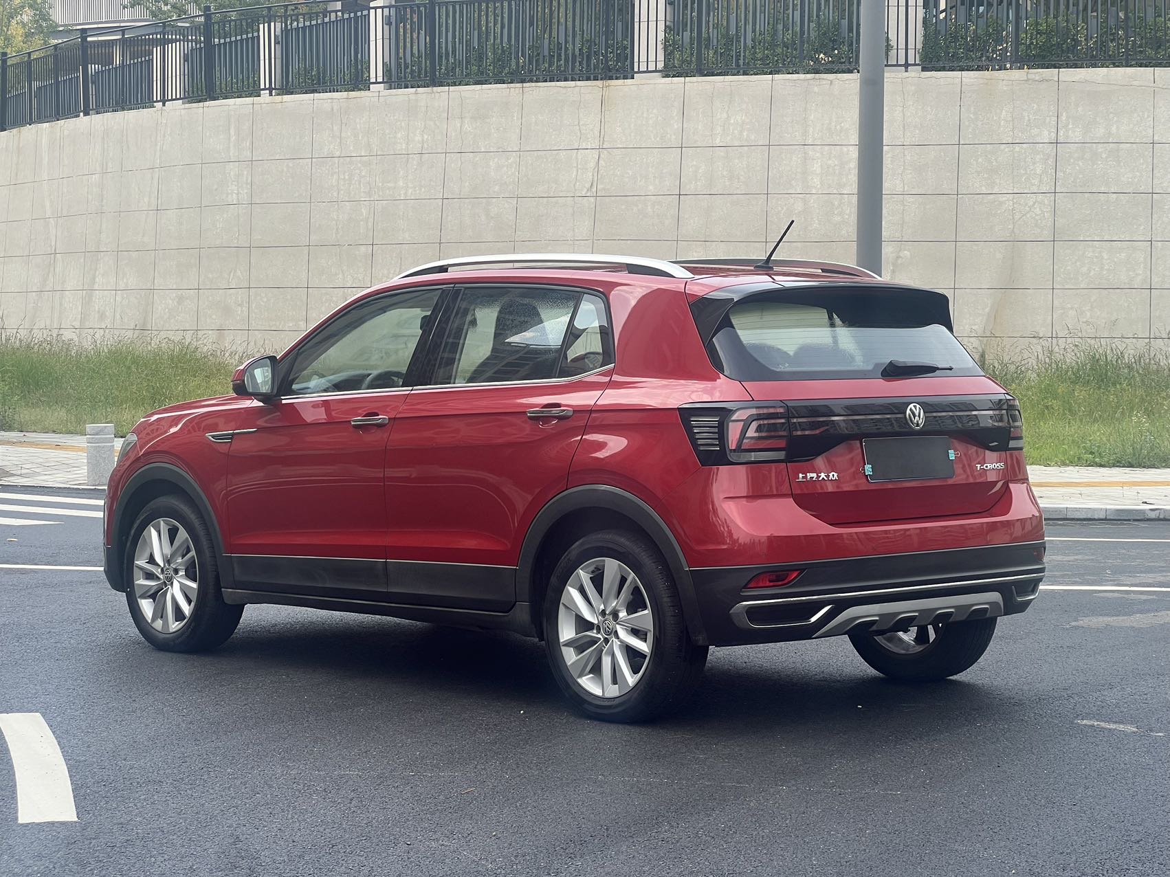 Volkswagen T-Cross 2019 #7 Volkswagen T-Cross 2019 car image #7