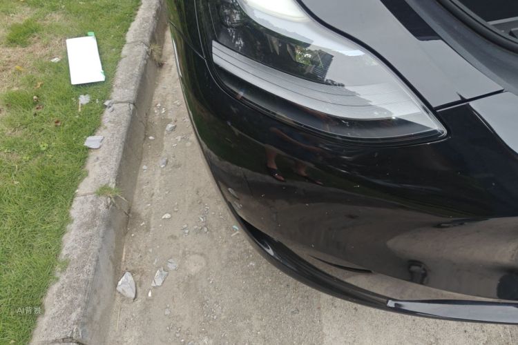 Tesla Model Y 2022 car image #8