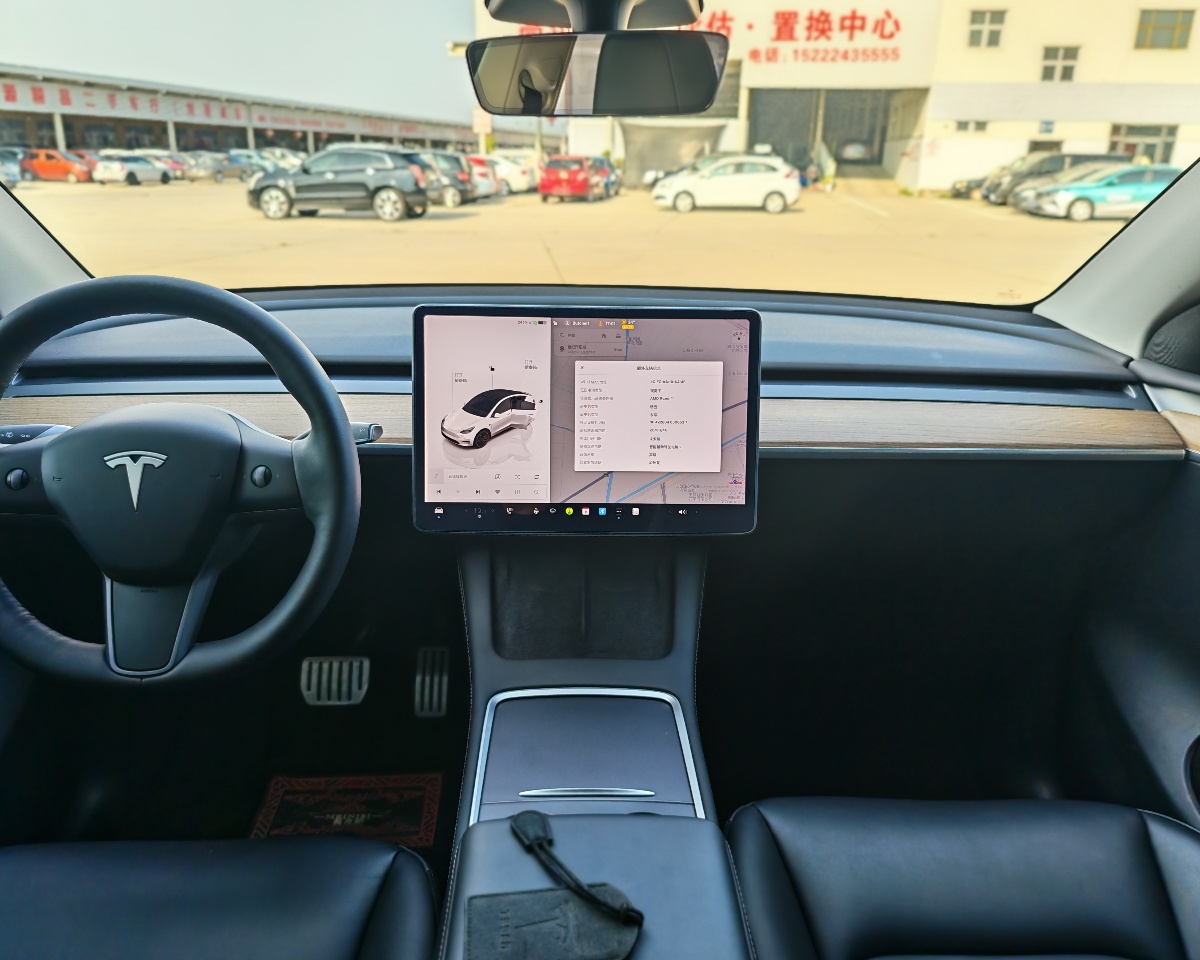 Tesla Model Y 2022 car image #5
