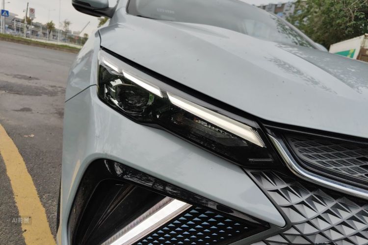 GEELY Emgrand L HiP 2022 صورة سيارة #8