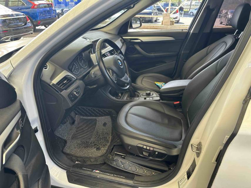 BMW X1 2018 صورة سيارة #3