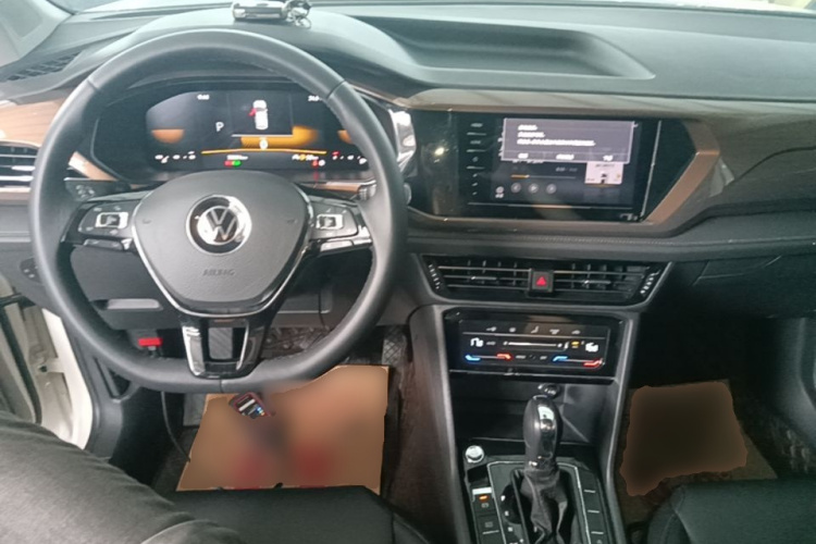 Volkswagen Tharu 2023 car image #10