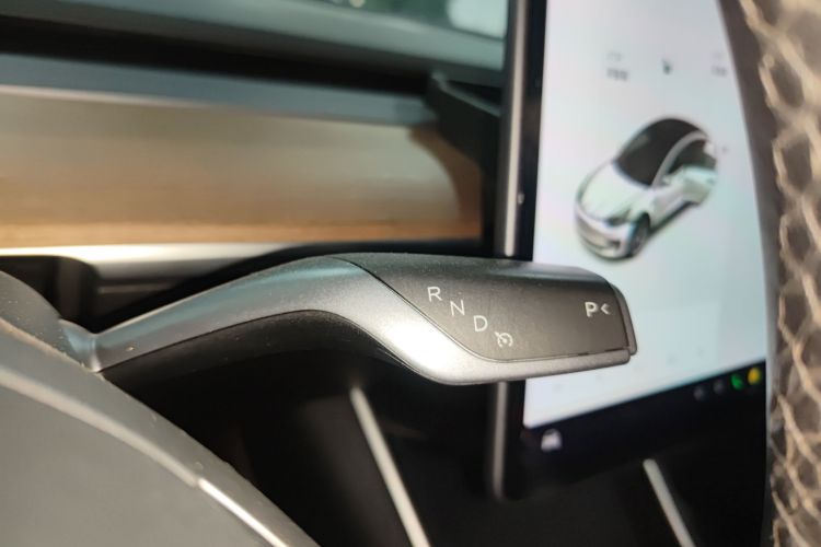 Tesla Model 3 2020 #14 Tesla Model 3 2020 car image #14