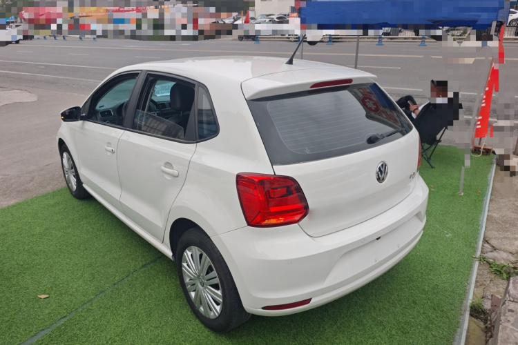 Volkswagen Polo 2018 car image #5