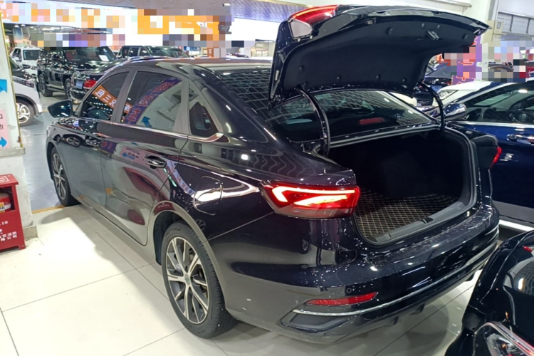 GEELY Emgrand 2022 #5 GEELY Emgrand 2022 car image #5