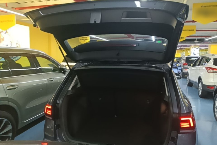 Volkswagen Tharu 2019 #21 Volkswagen Tharu 2019 immagine di auto #21