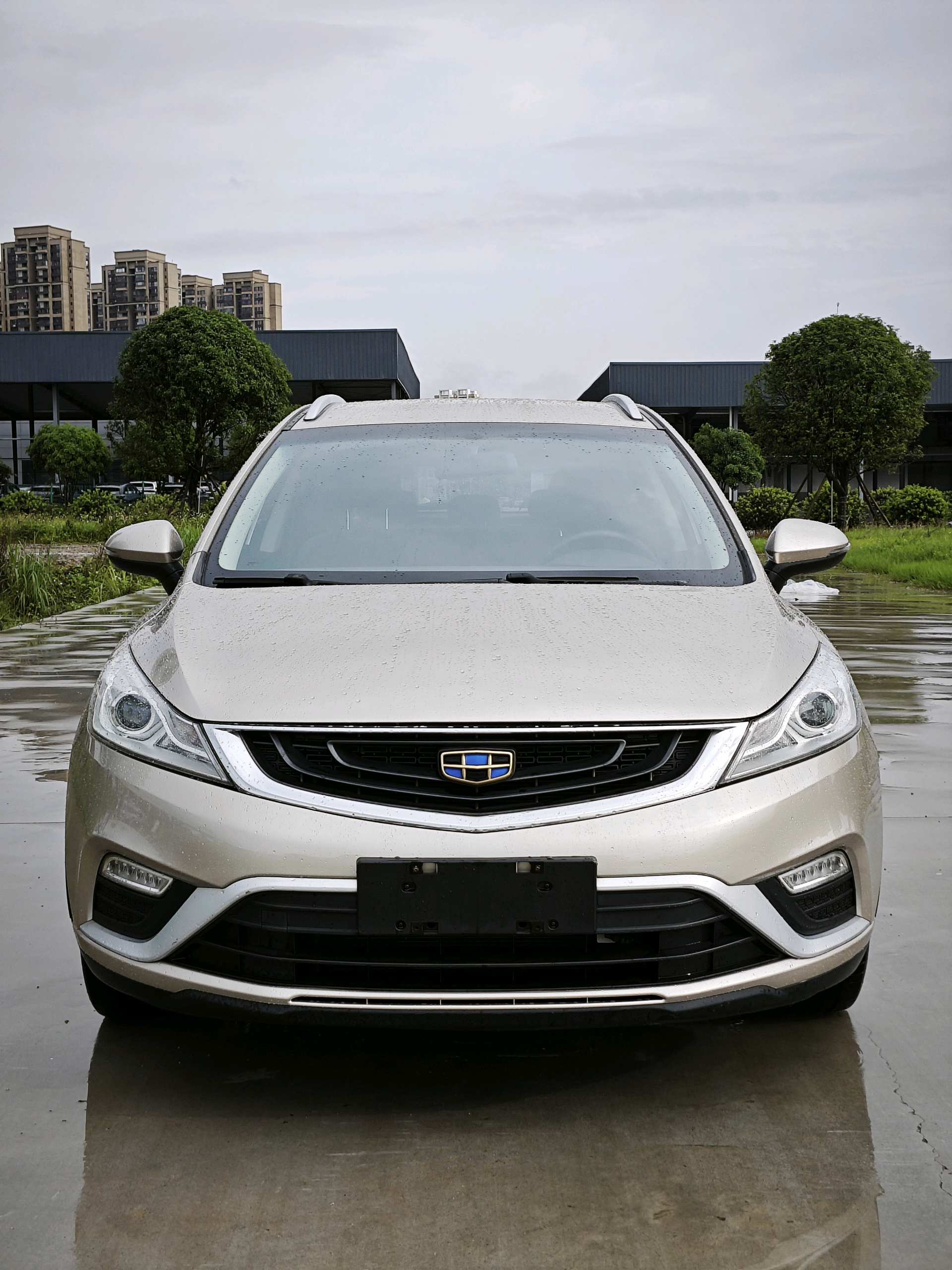 GEELY Emgrand GS 2017 car image #2