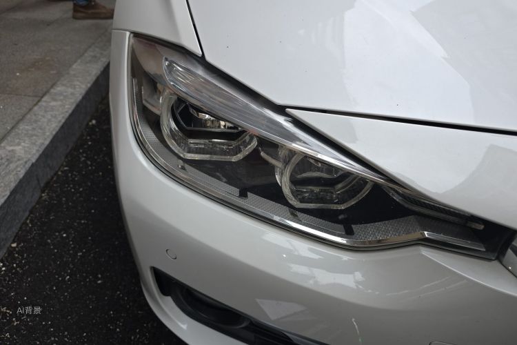 BMW 3 Series 2019 car image #8
