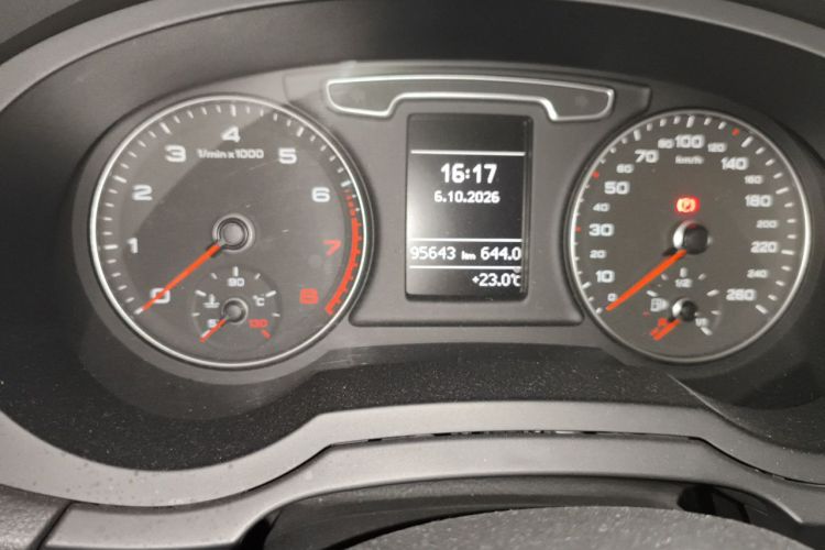 Audi Q3 2015 #8 Audi Q3 2015 car image #8