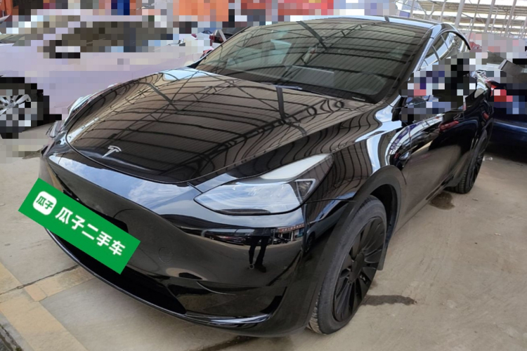 Tesla Model Y 2023 #2 Tesla Model Y 2023 car image #2