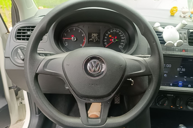Volkswagen Polo 2017 #14 Volkswagen Polo 2017 car image #14