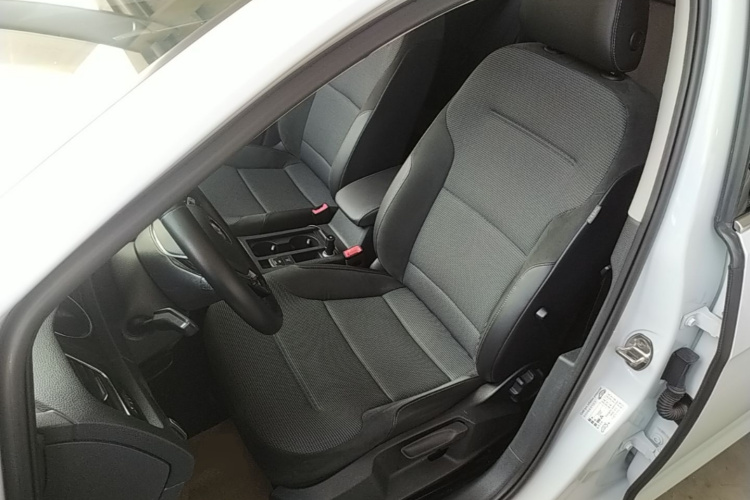 Volkswagen Golf 2019 #15 Volkswagen Golf 2019 car image #15