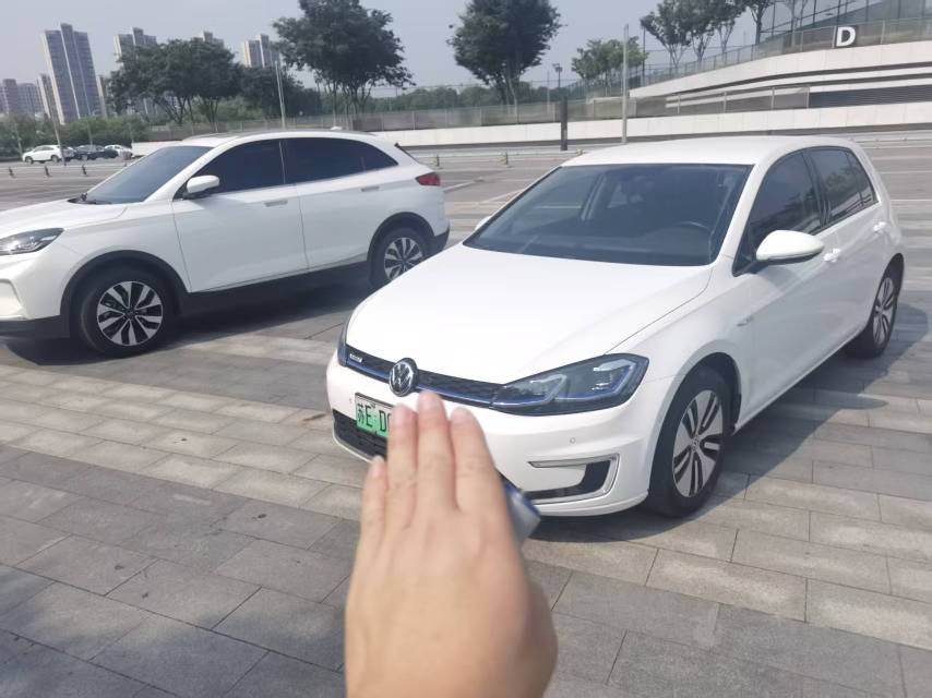 Volkswagen Golf New Energy (Imported) 2020 Volkswagen Golf New Energy (Imported) 2020 immagine di auto