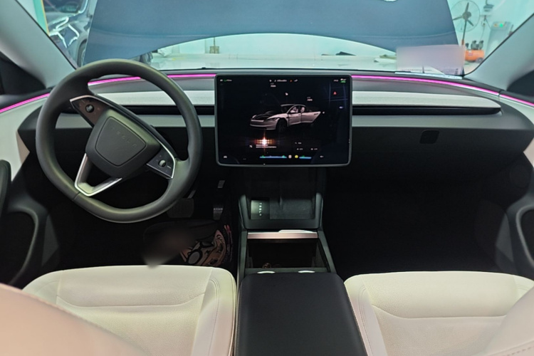 Tesla Model 3 2024 #11 Tesla Model 3 2024 car image #11