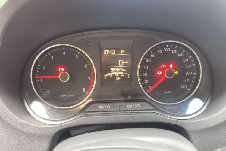 Volkswagen Polo 2014 car image #12