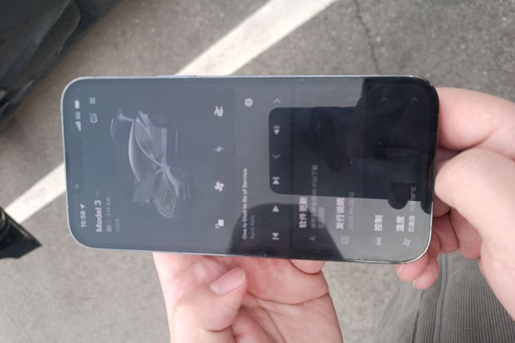 Tesla Model 3 2024 car image #11