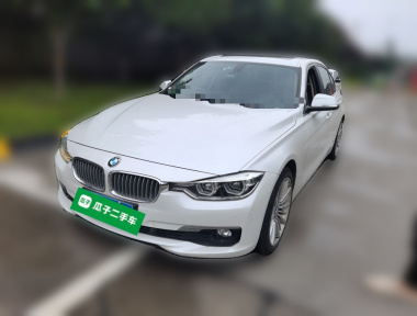 BMW 3 Series 2018 immagine di auto 