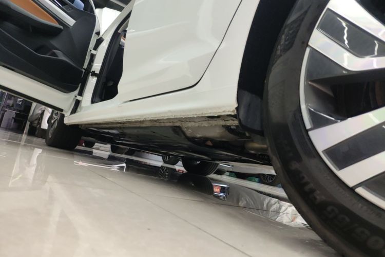 Volkswagen Bora 2025 car image #27
