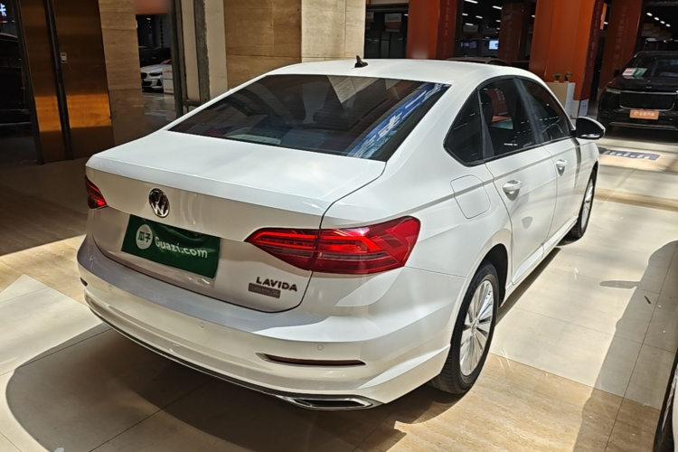Volkswagen Lavida 2019 #7 Volkswagen Lavida 2019 car image #7